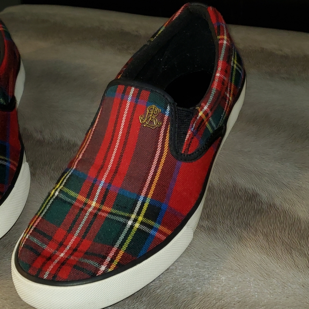 Shoe